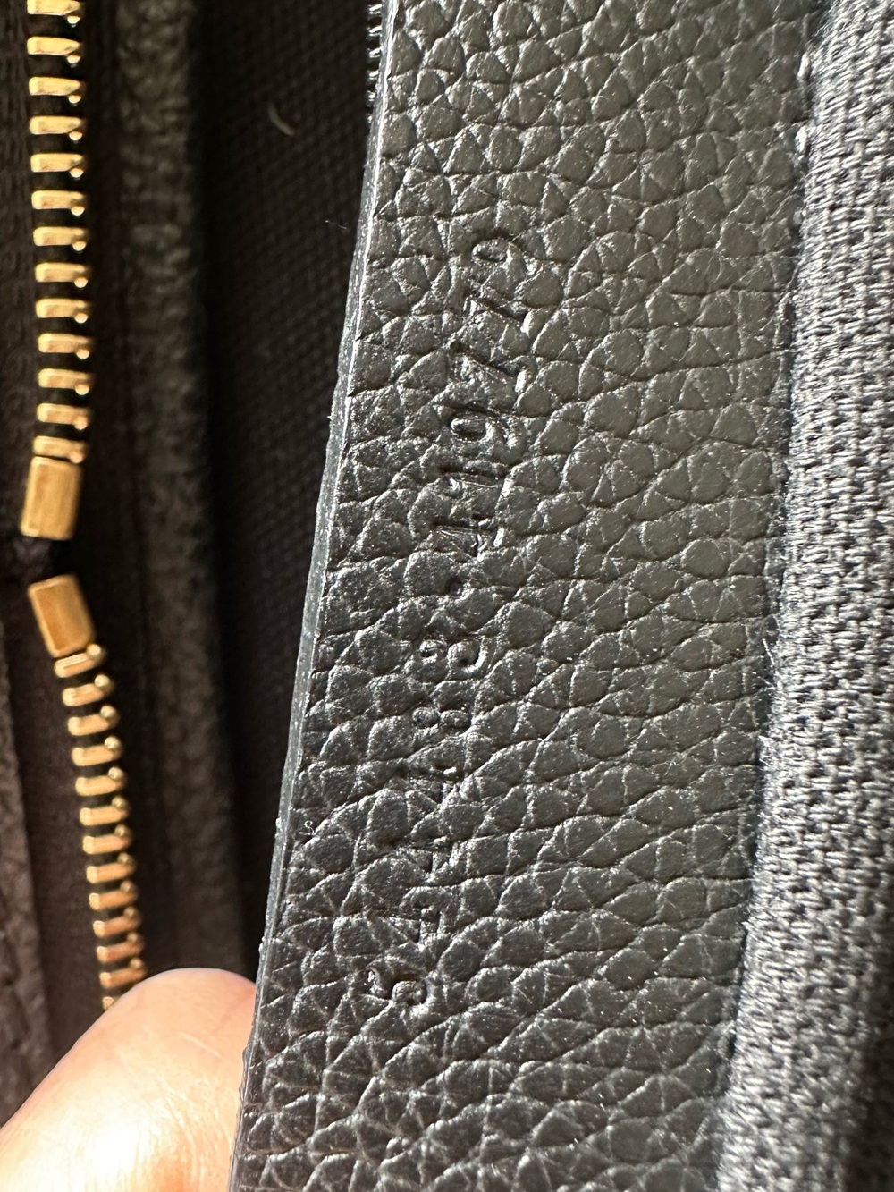 ALEXANDER MCQUEEN Large Padlock Tote Bag Gold Skull Black Leather - Picture 13 of 16